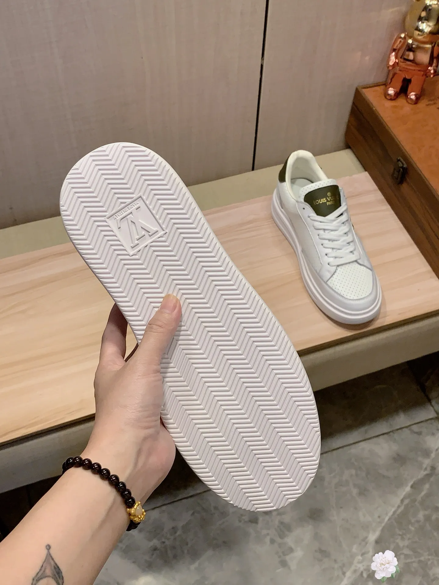 Men's Men's Shoes 💰420💰💰🎩🎩[Lightning][Lightning] "Lv*" The latest and most popular casual shoes, top brands [Seduce] Luxury ~ Purchasing Agency, Top ~ Quality. [Strong] The upper is made of imported breathable cowhide with material ➕ breathable sheepskin feet (•) and fine workmanship. Original stylish and stylish soft rubber wear-resistant and non-slip outsole, light and comfortable on the feet, the real thing looks better when taken in real life, 413: code: 38-44, 6️⃣ colors selected